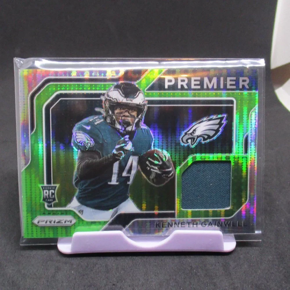 2021 Panini Prizm Football Premier Green Pulsar Patch Kenneth Gainwell R…